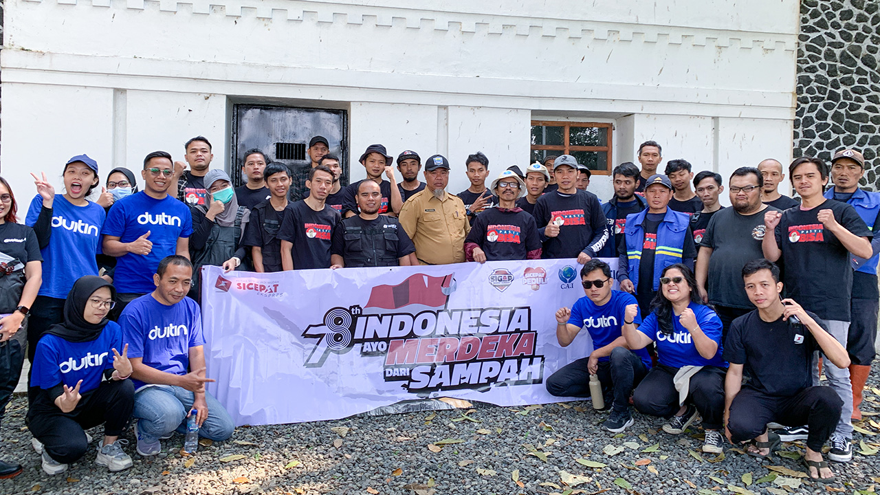Jelang Perayaan HUT ke-78 RI, SiCepat Gelar Aksi Bersih-bersih ‘Merdeka Dari Sampah’